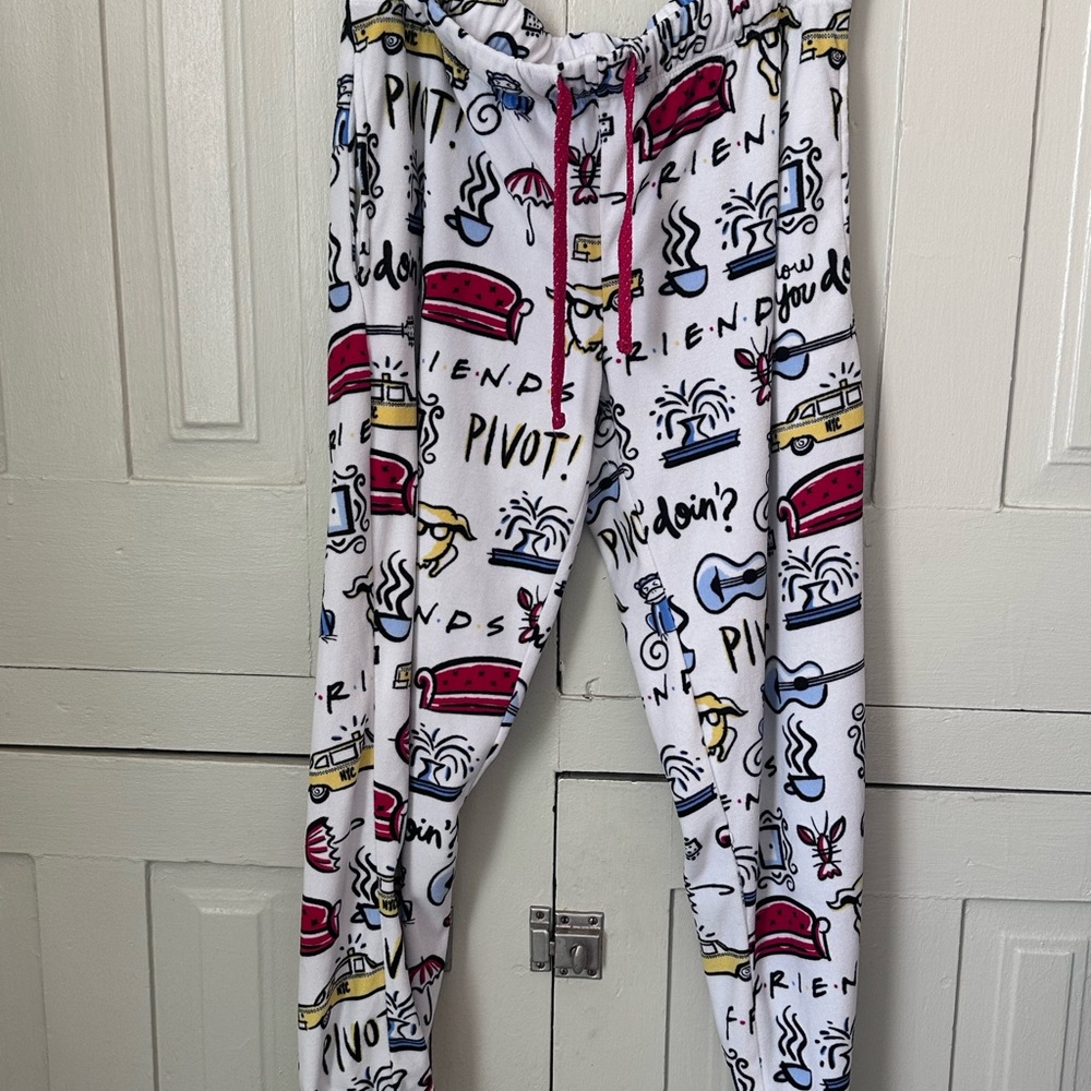 FRIENDS Women’s pajama bottoms